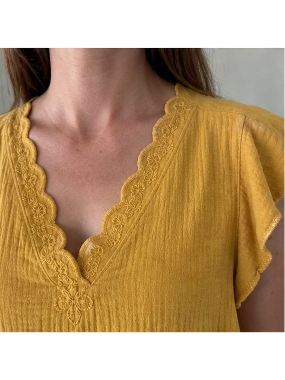 Ivory Ruffle Blouse - Picture 4 of 6